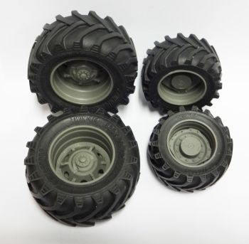 ART04274 - 4 Trelleborg-Räder – vorne 47 x 24 mm – hinten 62 x 30 mm
