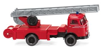 WIK086148 - MERCEDES 4x2 Feuerwehrauto mit der großen Leiter