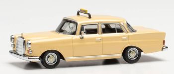 HER095693 - MERCEDES 200 Fintail TAXI Elfenbeinfarben
