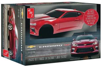 AMT1020M/12 - CHEVROLET Camaro SS 2016 Rot zum Zusammenbauen