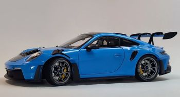 MNC110062022 - PORSCHE 911 - 992 GT3 RS 2024 Blau und schwarz.