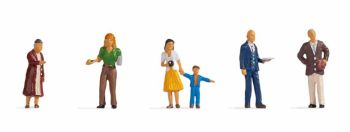 NOC15481 - 6 Fußgänger