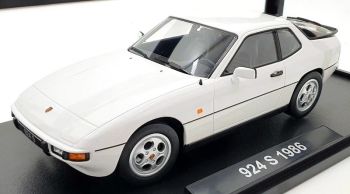 KKS180771 - Weißer Porsche 924S, Baujahr 1986