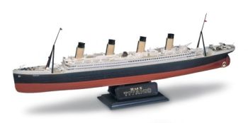 REV10445 - RMS Titanic zum Zusammenbauen und Lackieren
