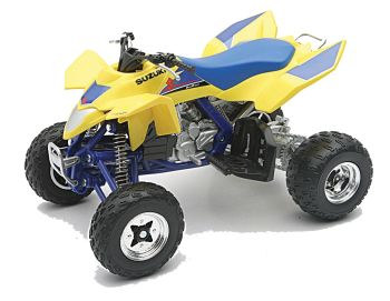 NEW42833B - QUAD SUZUKI QUADRACER R450 ATV Maßstab: 1/12