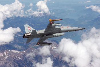 ITA1382 - Flugzeug F-5 F Tiger II Twin Seater zum Zusammenbauen und Lackieren