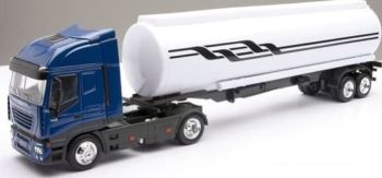 NEW15623 - IVECO Stralis 4x2 mit Halbtank 2 Achsen weiß
