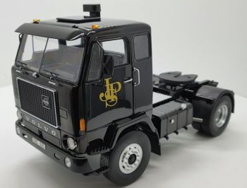MOD18217 - VOLVO F88 4x2 1977 JOHN PLAYER SPEZIELL