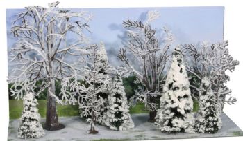HEK2101 - 10 Bäume und Tannen mit Schnee 7-14 cm
