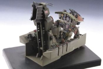 ITA2991 - F-104 G Cockpit zum Zusammenbauen und Lackieren
