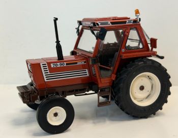 ROS30252 - FIAT 70-90 2WD Super-Komfortkabine – Limitiert auf 500 Stück.