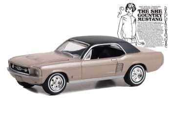 GREEN30426 - FORD Mustang Coupé 1967 beige aus der Serie GOODRO FORD in Blisterverpackung