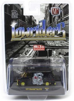 M2M-31500-MJS74-DORE - Chevrolet Van G10, Baujahr 1971, schwarz mit goldenen Felgen, noch in Blisterverpackung
