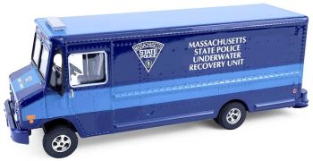 GREEN33260-C - STEP VAN 2019 Massachusetts Police Underwater Recovery Unit aus der H.D. TRUCKS-Serie
