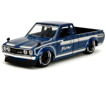 JAD35953 - DATSUN 620 Navy 1972 Blau – JDM TUNERS