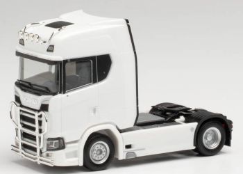 HER310116-004 - SCANIA CS 20 HD 4x2 mit Bullenfänger und Scheinwerferleiste weiß