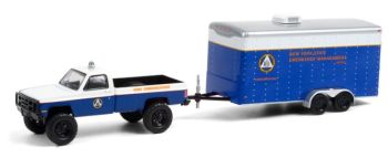 GREEN32220-C - CHEVROLET M1008 mit Anhänger 1987 New York Communications im Blisterpack