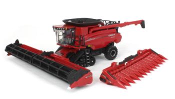 ERT44327 - Mähdrescher Case IH Axial-Flow 7250 mit Mais- und Getreideschneidwerk.
