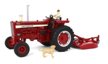 ERT44380 - INTERNATIONAL 1256 mit Heckmähwerk Fahrer und Tiere - Big Farm