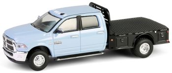 GREEN46160-C - RAM 3500 Dually Pritschenwagen 2018. Aus der DUALLY DRIVERS-Serie, in Blisterverpackung: