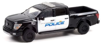 GREEN42970-E - NISSAN Titan XD PRO-4X 2018 Police Oceanside HOT PURSUIT Serie 39 im Blister