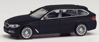 HER430708-003 - BMW 5er Touring Saphirschwarz Metallic-Lackierung