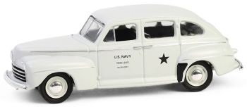 GREEN61050-C - FORD Fordor Super Deluxe 1946 U.S. Navy Staff Car aus der Serie BATAILLON 64 in Blisterverpackung