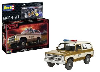 REV67724 - MODEL SET - CHEVROLET K5 Blazer 1985 - STRANGER THINGS zum Zusammenbauen mit Farbe