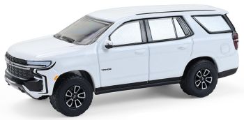 GREEN68070-E - CHEVROLET Tahoe 2024 weiß aus der Serie SHOWROOM FLOOR in Blisterverpackung
