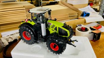 CW0155 - CLAAS Axion 960 breite Räder