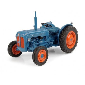 UH6272 - Fordson Dexta 1958