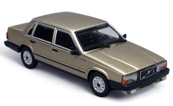 MNC870171700 - VOLVO 740 GL 1986 Gold