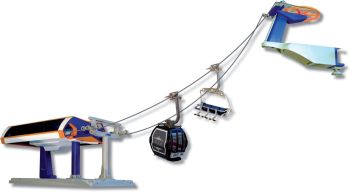 JC84390 - Skilift mit einer Gondel und einem blauen und orangefarbenen Sessellift