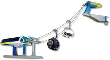 JC84393 - Skilift mit blauer und gelber Gondel und Sessellift