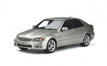 OT991 - LEXUS IS200 1998 grau