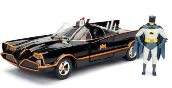 JAD98259 - Klassisches BATMOBIL von 1966 mit BATMAN- und ROBIN-Figur