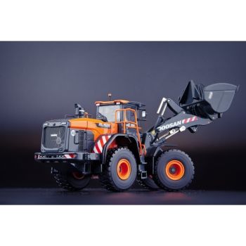 IMC99-10101 - Lader DOOSAN DL420