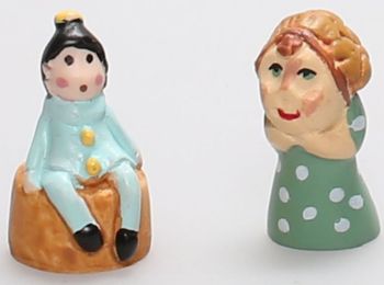 AKI0257 - 2 Miniatur-Statuetten für Puppenhaus; Maße 2 x 1 cm