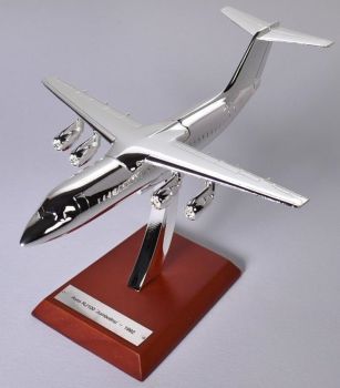 ATL7504020 - Britisches Luft- und Raumfahrtflugzeug AVRO RJ100 Jumbolino 1992
