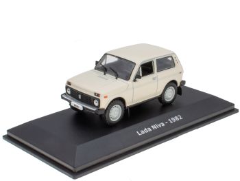 ABADD136A - LADA Niva von 1982 weiß