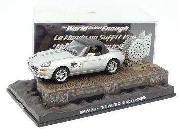 MAGJBBMWZ8 - BMW Z8 James Bond 007 Die Welt ist nicht genug