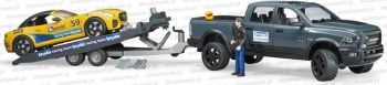 BRU2504 - DODGE RAM 2500 Power Wagon mit Anhänger und Roadster Racing Teamauto