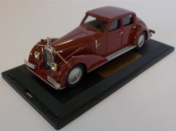 CLASSC1033 - VOISIN C28 Wappen 1935 Burgund