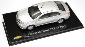 MAGCHECOBALT - 2011 CHEVROLET Cobalt LTZ 1.4 4-türige Limousine grau metallic