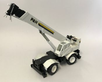 CON2075/02 - P&H Century II All-Terrain-Kran White Edition