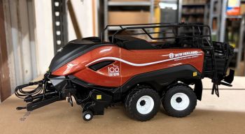 CW0323 - Presse NEW HOLLAND 1290HD - Centenario