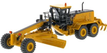 DCM85539 - CATERPILLAR 24M Motorgrader im Karton