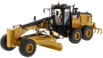 DCM85545 - CATERPILLAR 14M3 Grader mit Fahrer und Metallbox