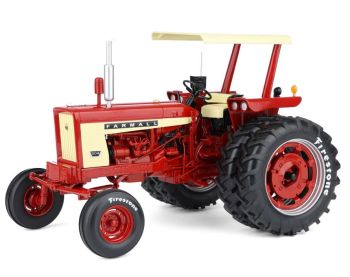 FAR-002 - FARMALL 504 con toldo y neumáticos Firestone - Edición limitada a 452 unidades.