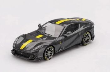 BBRFER64009 - FERRARI 812 Competizione 2024 Grau mit gelbem Streifen